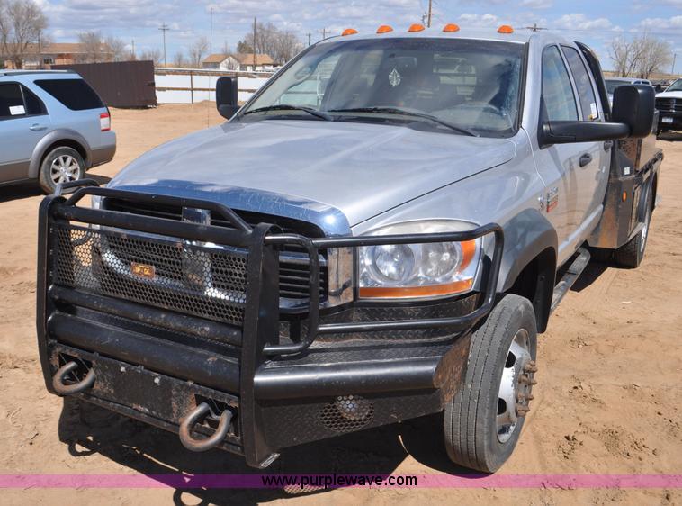 image for item F2347 2009 Dodge Ram 4500HD SLT Quad Cab flatbed truck