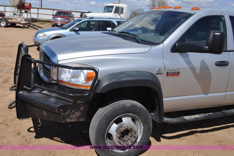 image for item F2347 2009 Dodge Ram 4500HD SLT Quad Cab flatbed truck