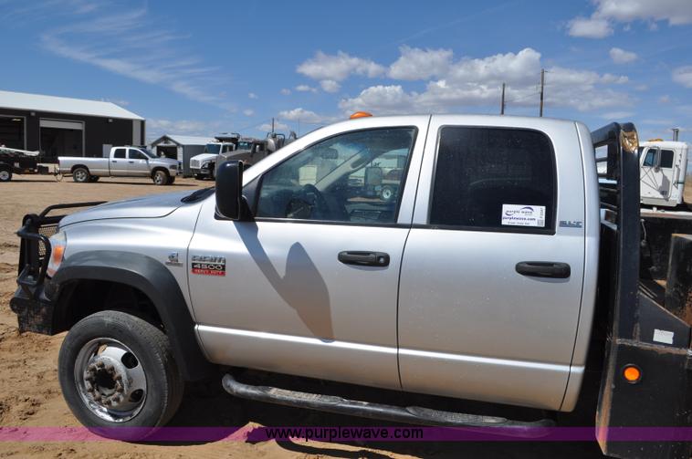 image for item F2347 2009 Dodge Ram 4500HD SLT Quad Cab flatbed truck