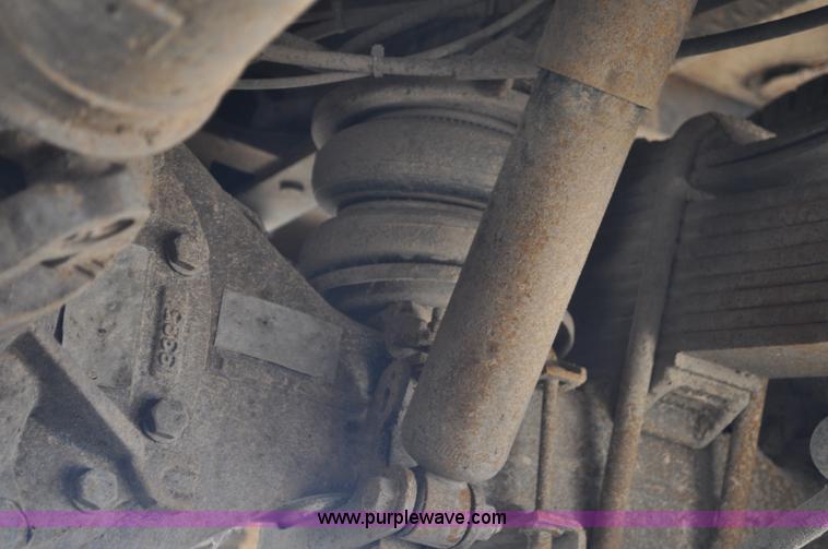 image for item F2347 2009 Dodge Ram 4500HD SLT Quad Cab flatbed truck