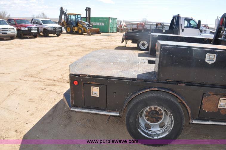image for item F2347 2009 Dodge Ram 4500HD SLT Quad Cab flatbed truck