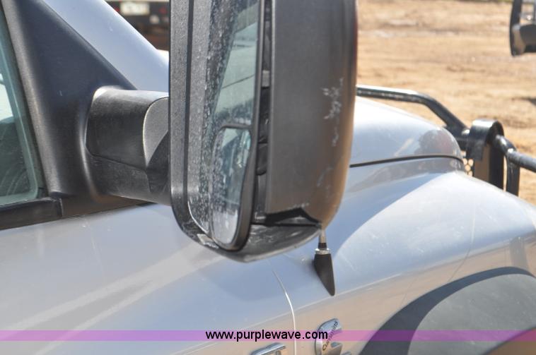 image for item F2347 2009 Dodge Ram 4500HD SLT Quad Cab flatbed truck