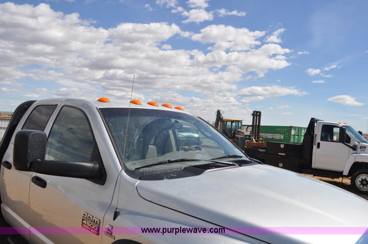image for item F2347 2009 Dodge Ram 4500HD SLT Quad Cab flatbed truck