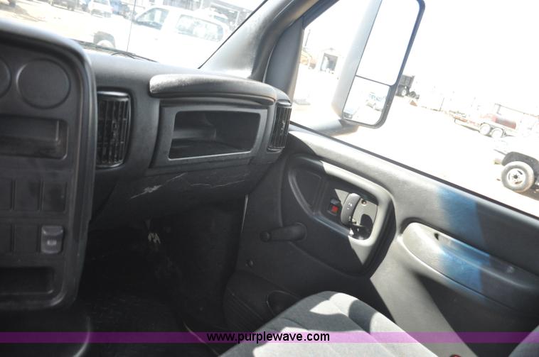 image for item F2349 2004 GMC C4500 flatbed truck