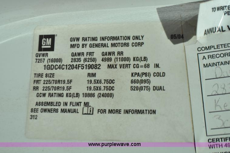 image for item F2349 2004 GMC C4500 flatbed truck