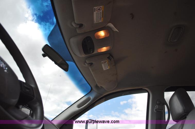 image for item F2352 2007 Dodge Ram 3500 Quad Cab flatbed truck