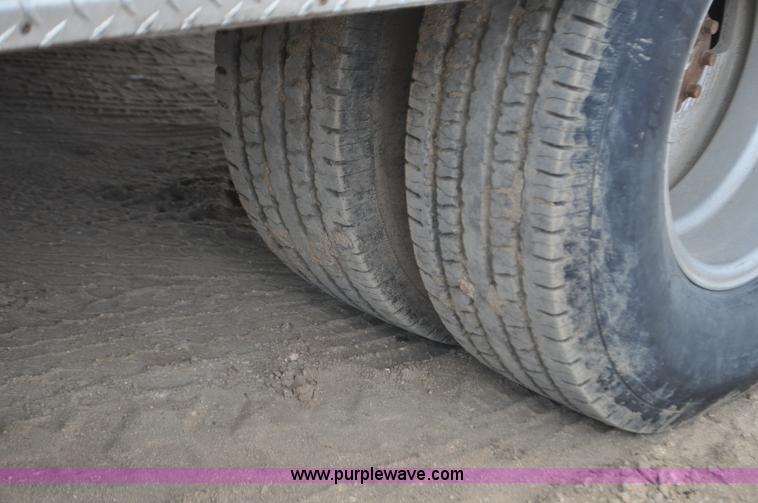 image for item F2353 1999 Dodge Ram 3500 Laramie SLT flatbed truck