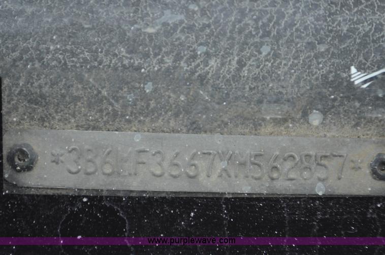 image for item F2353 1999 Dodge Ram 3500 Laramie SLT flatbed truck