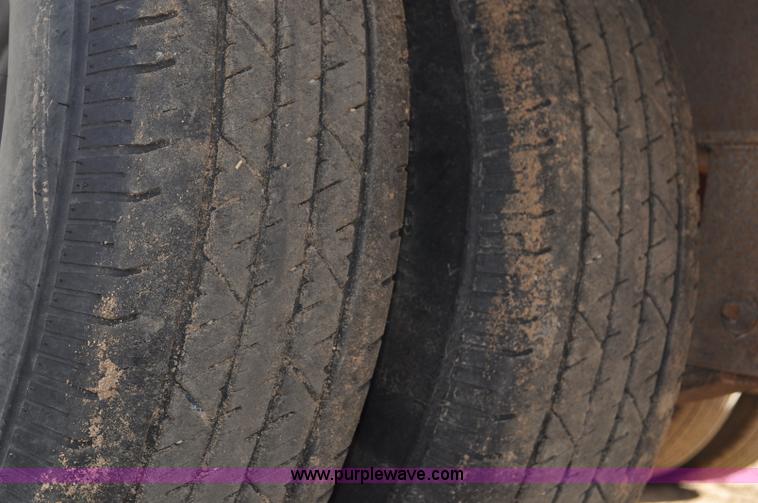 image for item F2357 2010 Elite GN equipment trailer