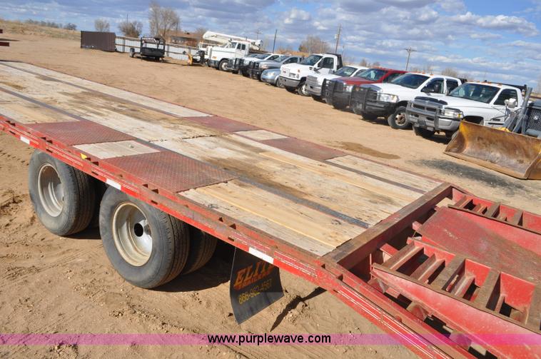 image for item F2357 2010 Elite GN equipment trailer