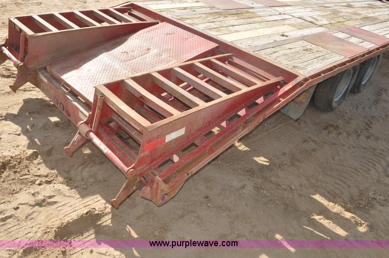 image for item F2357 2010 Elite GN equipment trailer