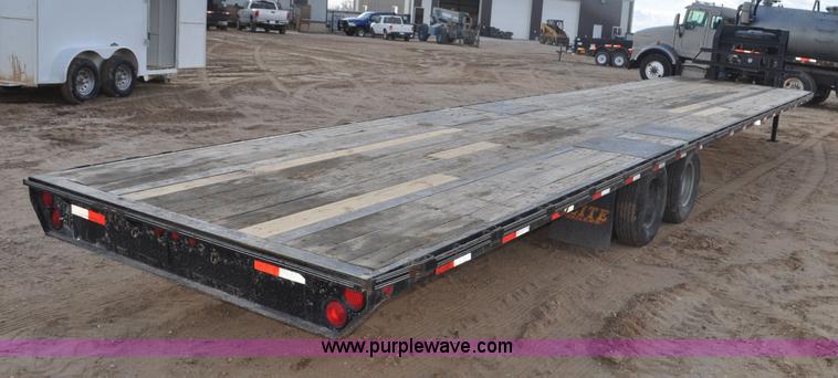 image for item F2358 2012 Elite GN equipment trailer