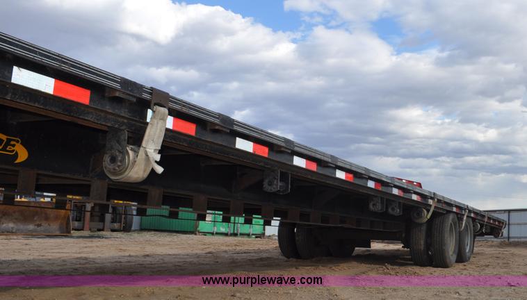 image for item F2358 2012 Elite GN equipment trailer