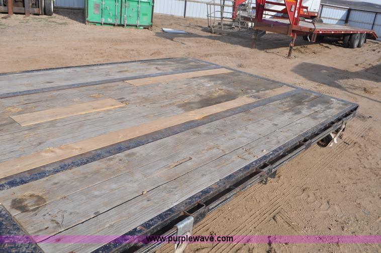 image for item F2358 2012 Elite GN equipment trailer