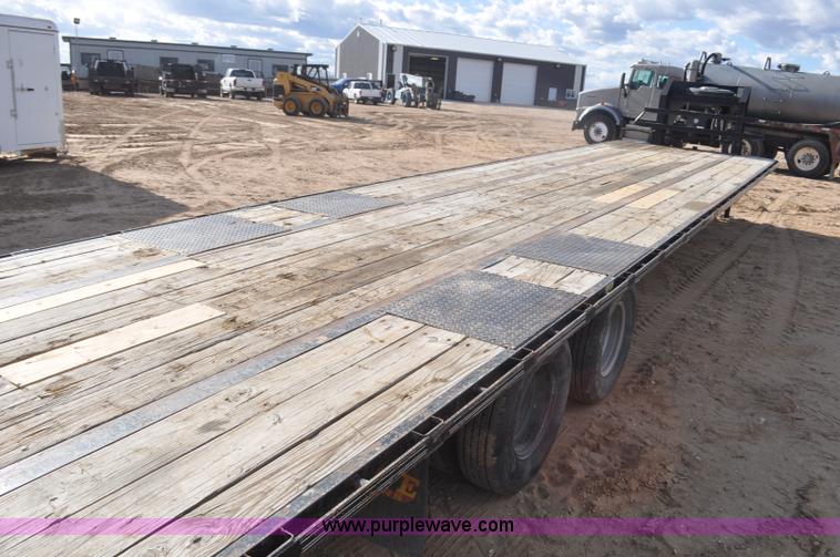 image for item F2358 2012 Elite GN equipment trailer