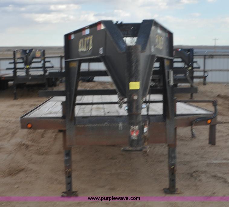 image for item F2359 2010 Elite GN equipment trailer