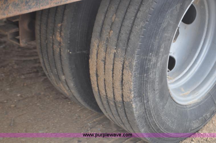 image for item F2359 2010 Elite GN equipment trailer