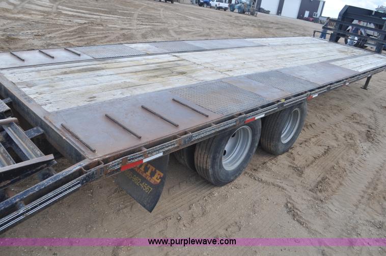 image for item F2359 2010 Elite GN equipment trailer