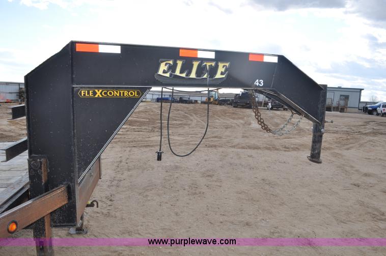 image for item F2359 2010 Elite GN equipment trailer