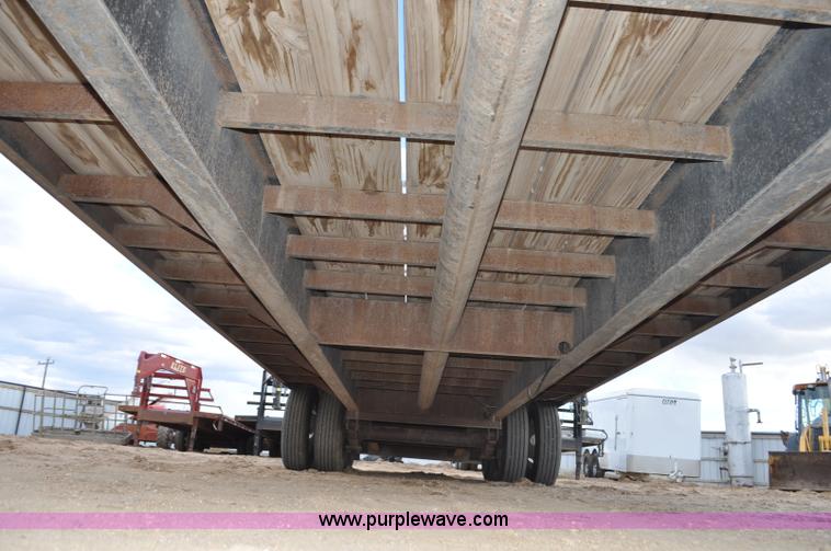 image for item F2359 2010 Elite GN equipment trailer