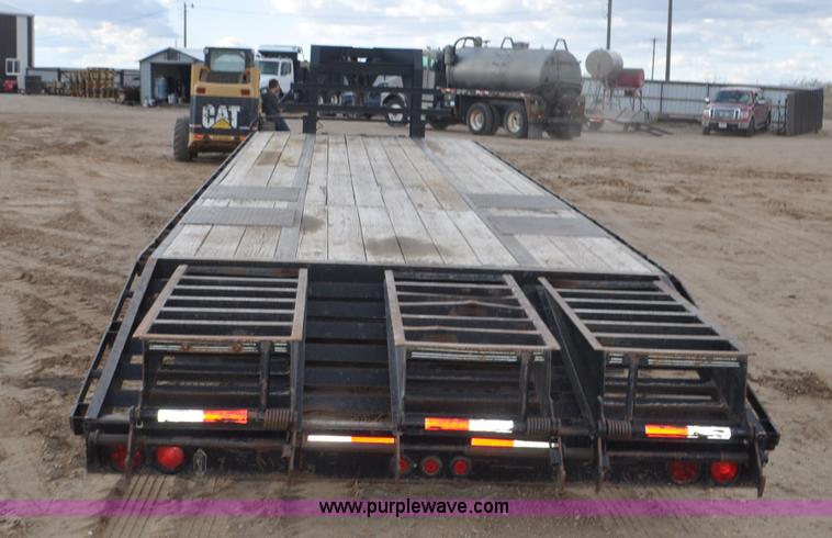 image for item F2360 2012 Elite GN equipment trailer