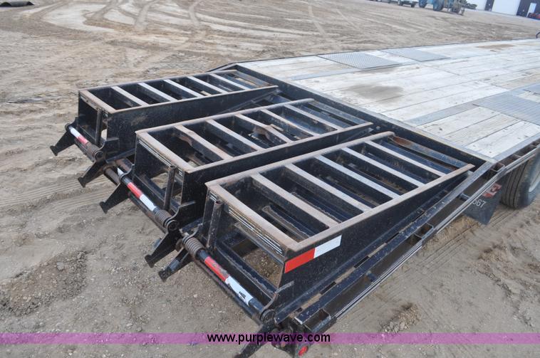 image for item F2360 2012 Elite GN equipment trailer