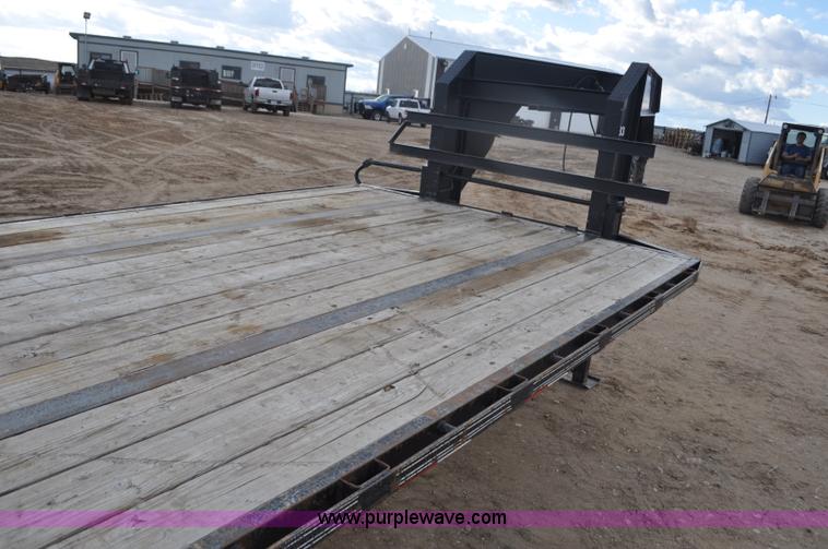 image for item F2360 2012 Elite GN equipment trailer