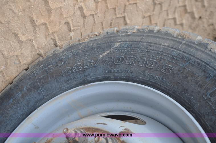 image for item F2364 2011 Dodge Ram 5500 HD Quad Cab flatbed truck