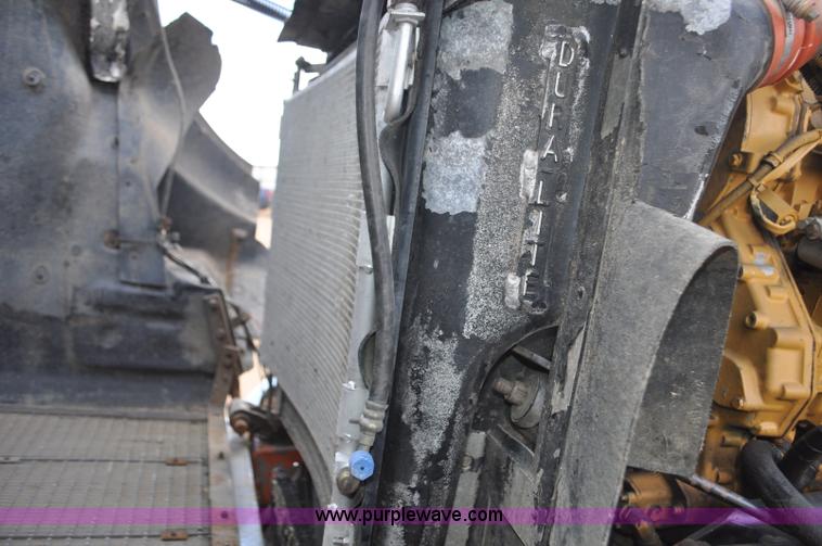 image for item F2366 1995 Kenworth T800 vacuum truck