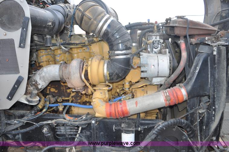 image for item F2366 1995 Kenworth T800 vacuum truck