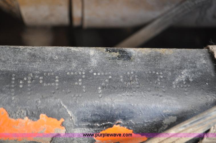 image for item F2366 1995 Kenworth T800 vacuum truck