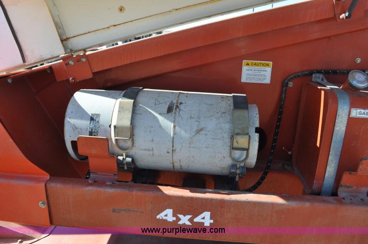 image for item F2369 1999 Snorkel TB80 boom lift