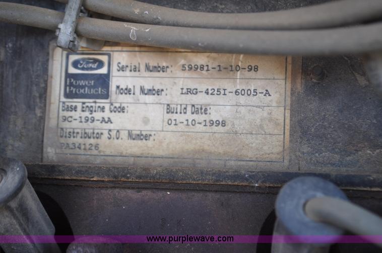 image for item F2372 1999 JLG 40H boom lift