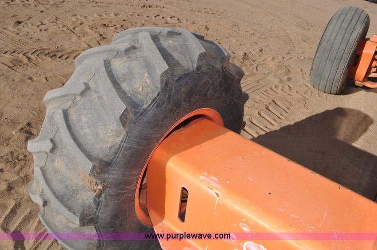 image for item F2372 1999 JLG 40H boom lift