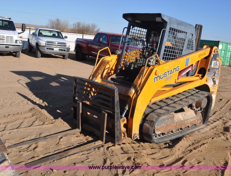 image for item F2373 Mustang MTL20 skid steer