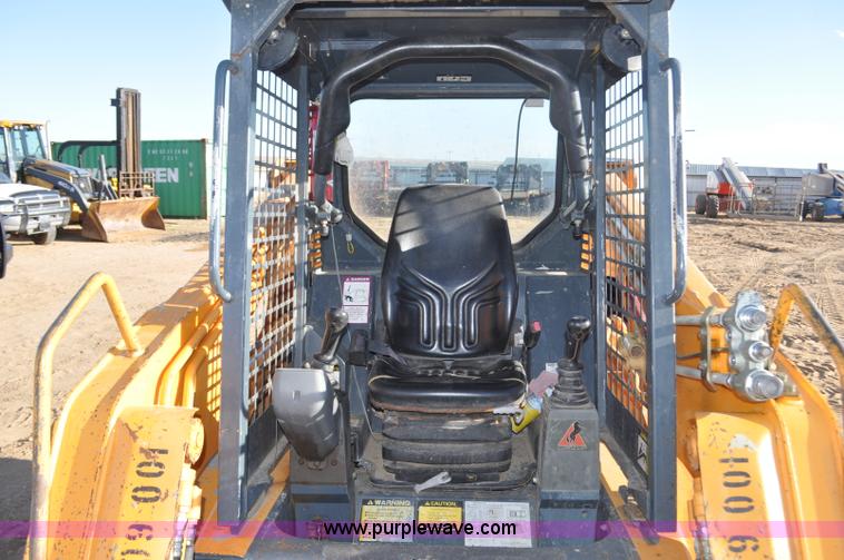 image for item F2373 Mustang MTL20 skid steer
