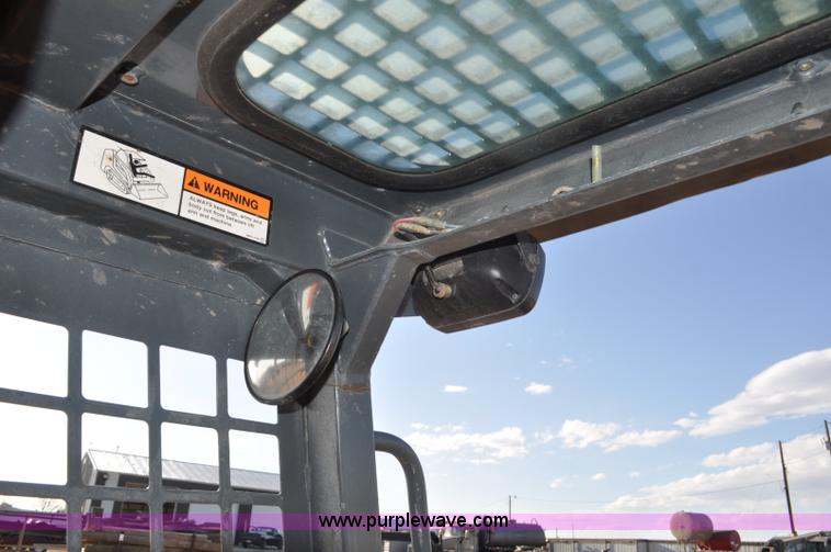 image for item F2373 Mustang MTL20 skid steer