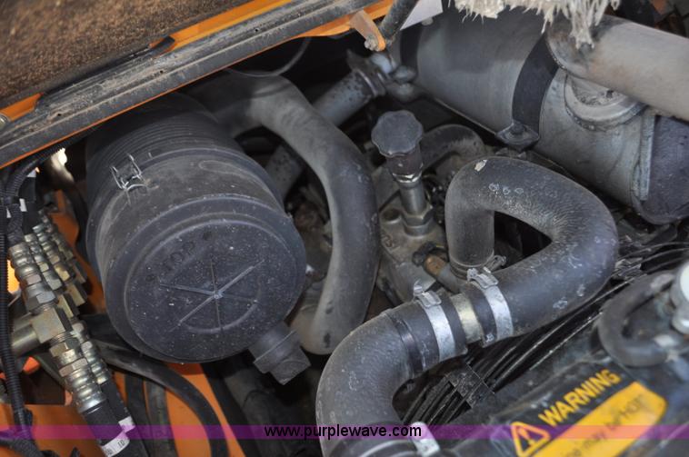 image for item F2373 Mustang MTL20 skid steer