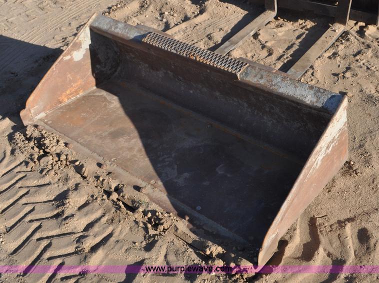 image for item F2373 Mustang MTL20 skid steer