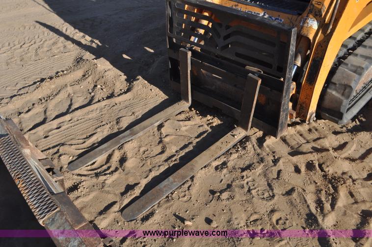 image for item F2373 Mustang MTL20 skid steer