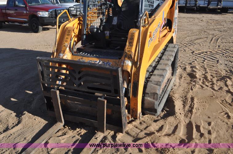 image for item F2373 Mustang MTL20 skid steer