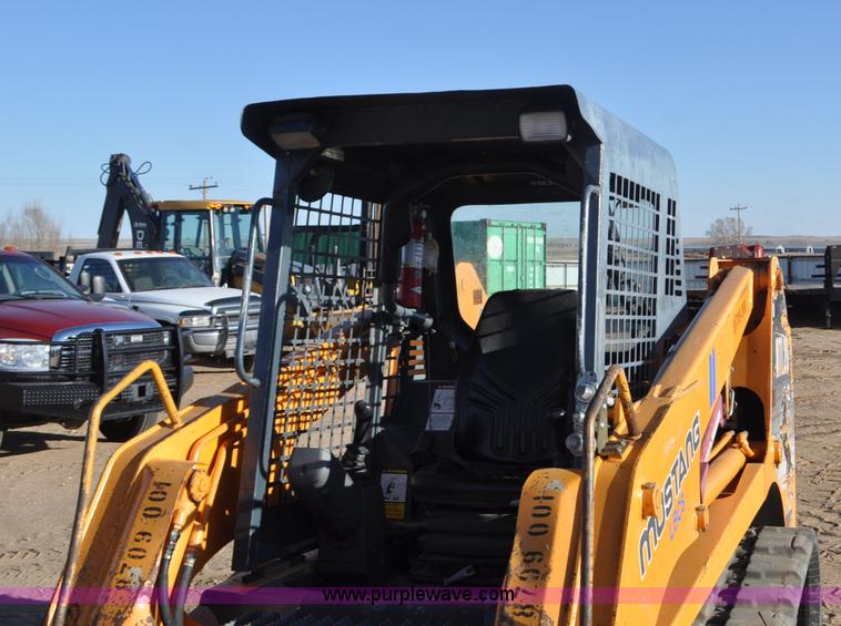 image for item F2373 Mustang MTL20 skid steer