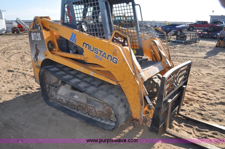 image for item F2373 Mustang MTL20 skid steer