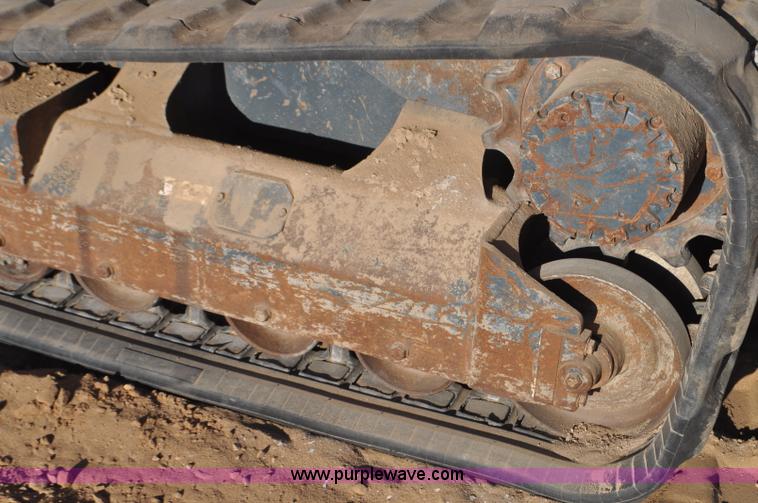 image for item F2373 Mustang MTL20 skid steer