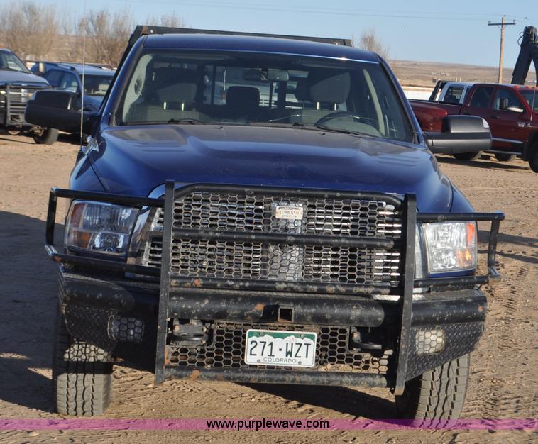 image for item F2375 2010 Dodge Ram 3500 Quad Cab flatbed truck
