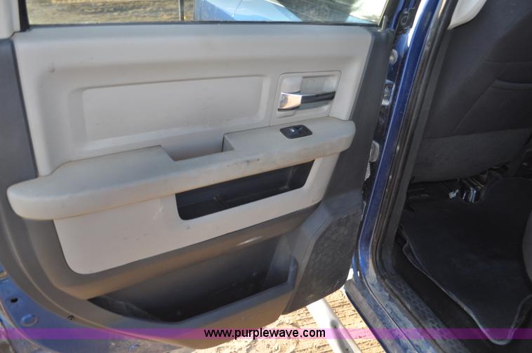 image for item F2375 2010 Dodge Ram 3500 Quad Cab flatbed truck