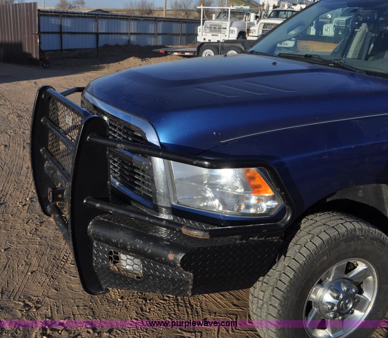 image for item F2375 2010 Dodge Ram 3500 Quad Cab flatbed truck