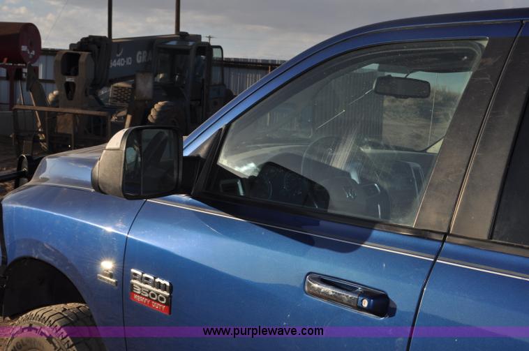 image for item F2375 2010 Dodge Ram 3500 Quad Cab flatbed truck