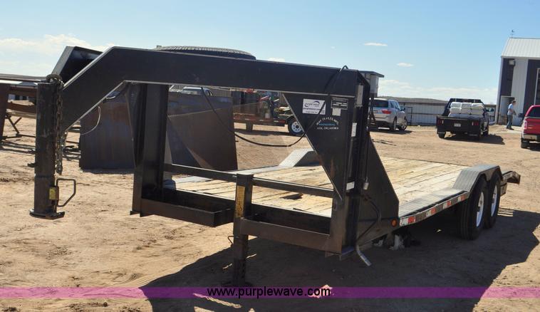 image for item F2385 2002 May GN equipment trailer