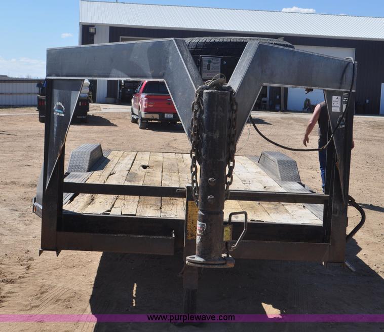 image for item F2385 2002 May GN equipment trailer